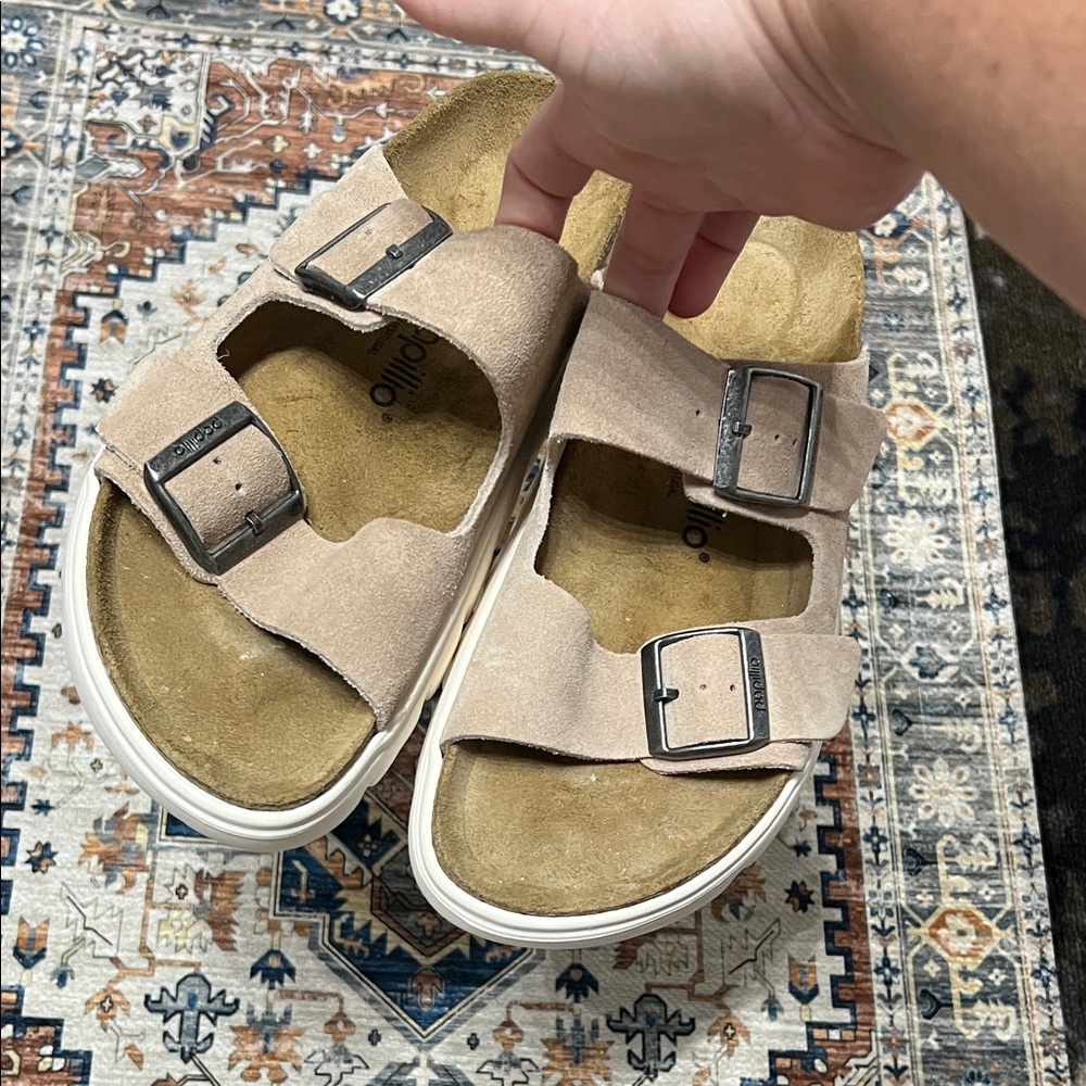 Papillio by Birkenstock Arizona Chunky Light Tan Suede Sandals - Picture 4 of 8